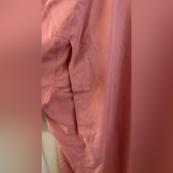 AFTCO Vented Pink Button Down Fishing Shirt, Size 2X - Picture 9 of 10